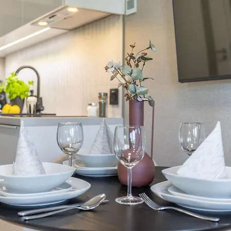 Jachtowa Direkt Am Hafen Von Usedom By Interhome * シフィノウイシチェ