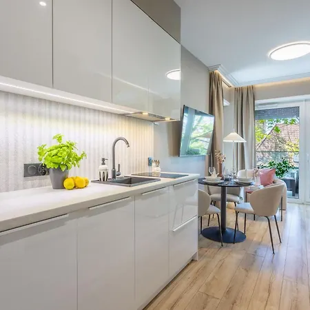 Jachtowa Direkt Am Hafen Von Usedom By Interhome