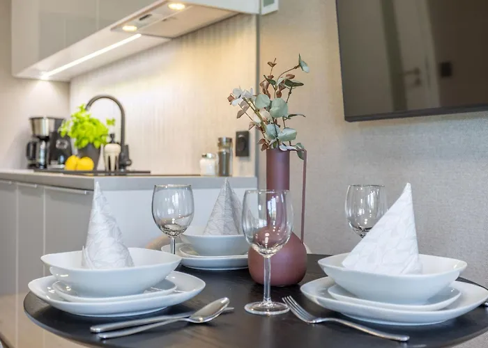 Jachtowa Direkt Am Hafen Von Usedom By Interhome * シフィノウイシチェ